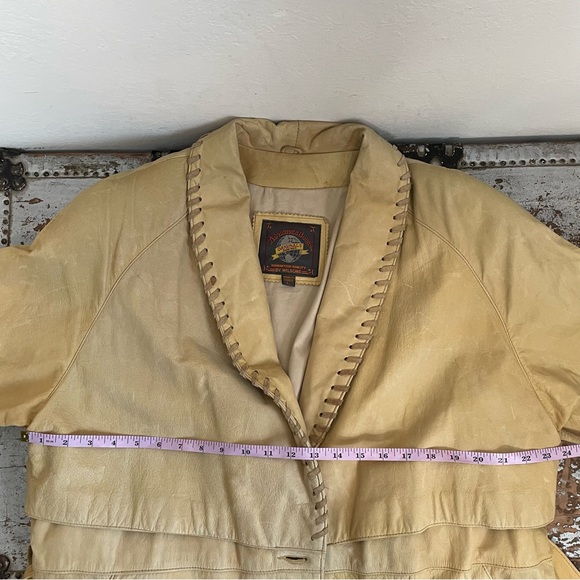 Adventure Bound Wilsons Leather Coat - Picture 14 of 16